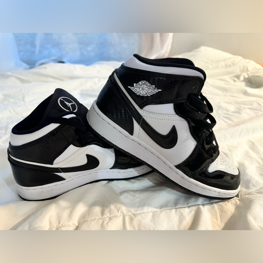 Air Jordan High Top Pandas 6.5Y/ 8W
